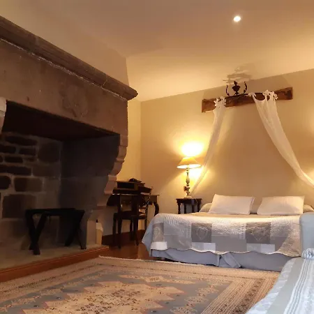Manoir Des Douets Fleuris Hotel 3*