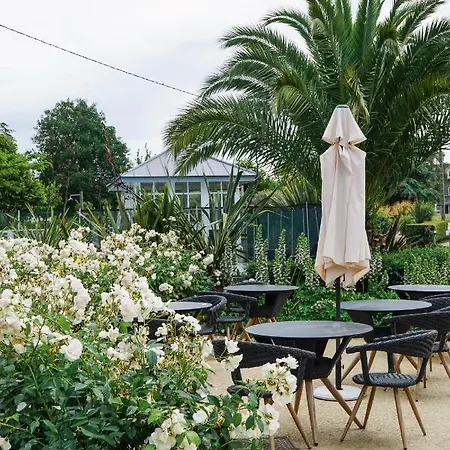 Manoir Des Douets Fleuris