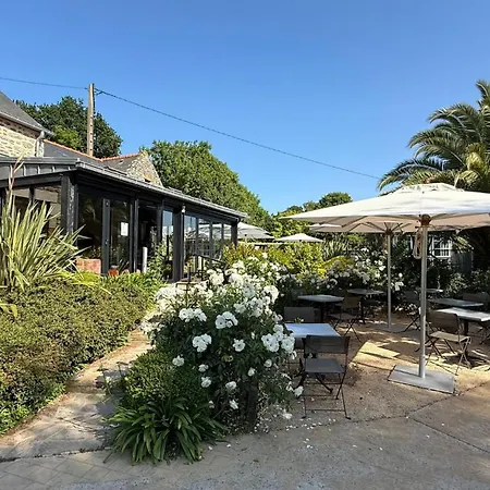 Manoir Des Douets Fleuris 3*
