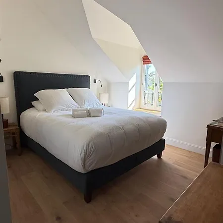 Manoir Des Douets Fleuris Отель 3*